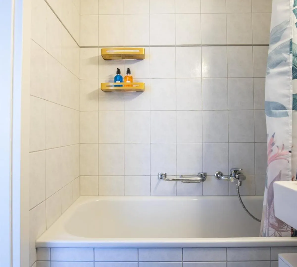 Special Cuatro Picasso Apartment Basel, Bahnhof Grossbasel 10-Star 0*,  Svájc